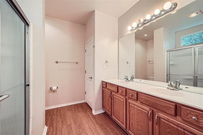 Building Photo - 120 Muir Ct