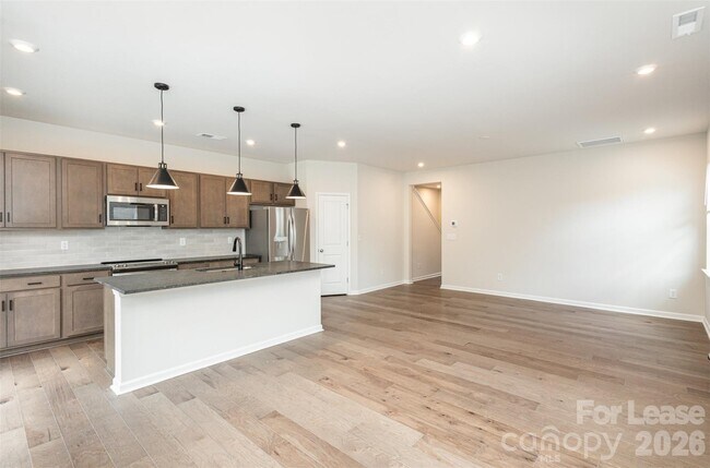 Building Photo - 3103 Hutton Gdns Ln