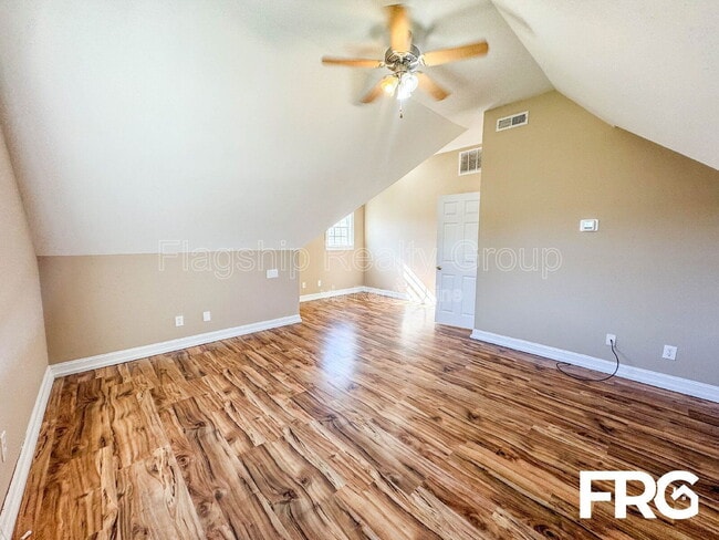 Building Photo - 2426 Pinetops Dr