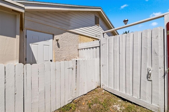 Building Photo - 3673 Rockaway Dr