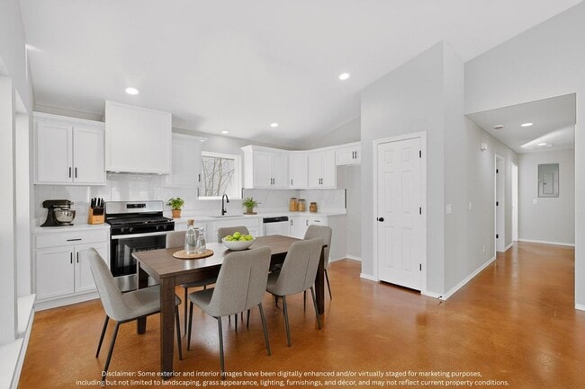 Building Photo - 1471 W Kaufman St