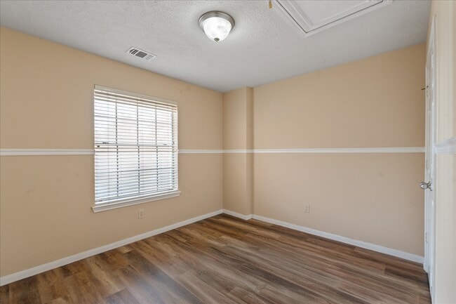 Building Photo - 3708 Nutwood Ln