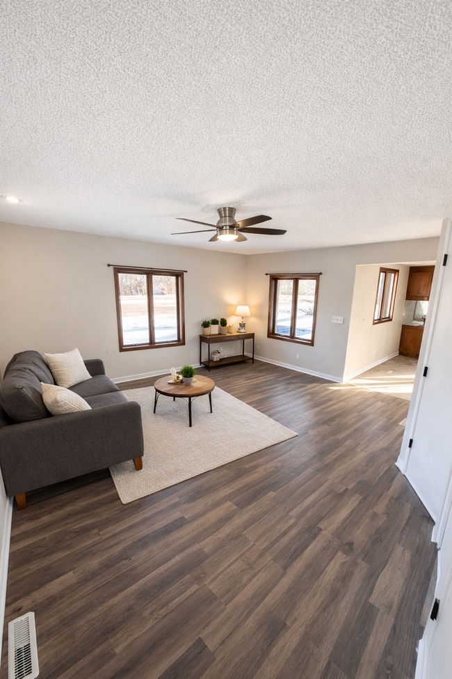 Building Photo - 7431 Lake Dr