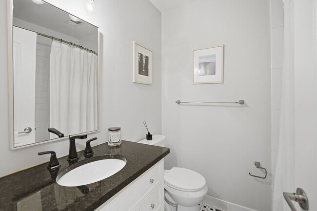 Building Photo - U St Condo | 2 Bed | 1.5 Bath | 975 Sf | Offsite Underground Parking Garage Available for Rent
