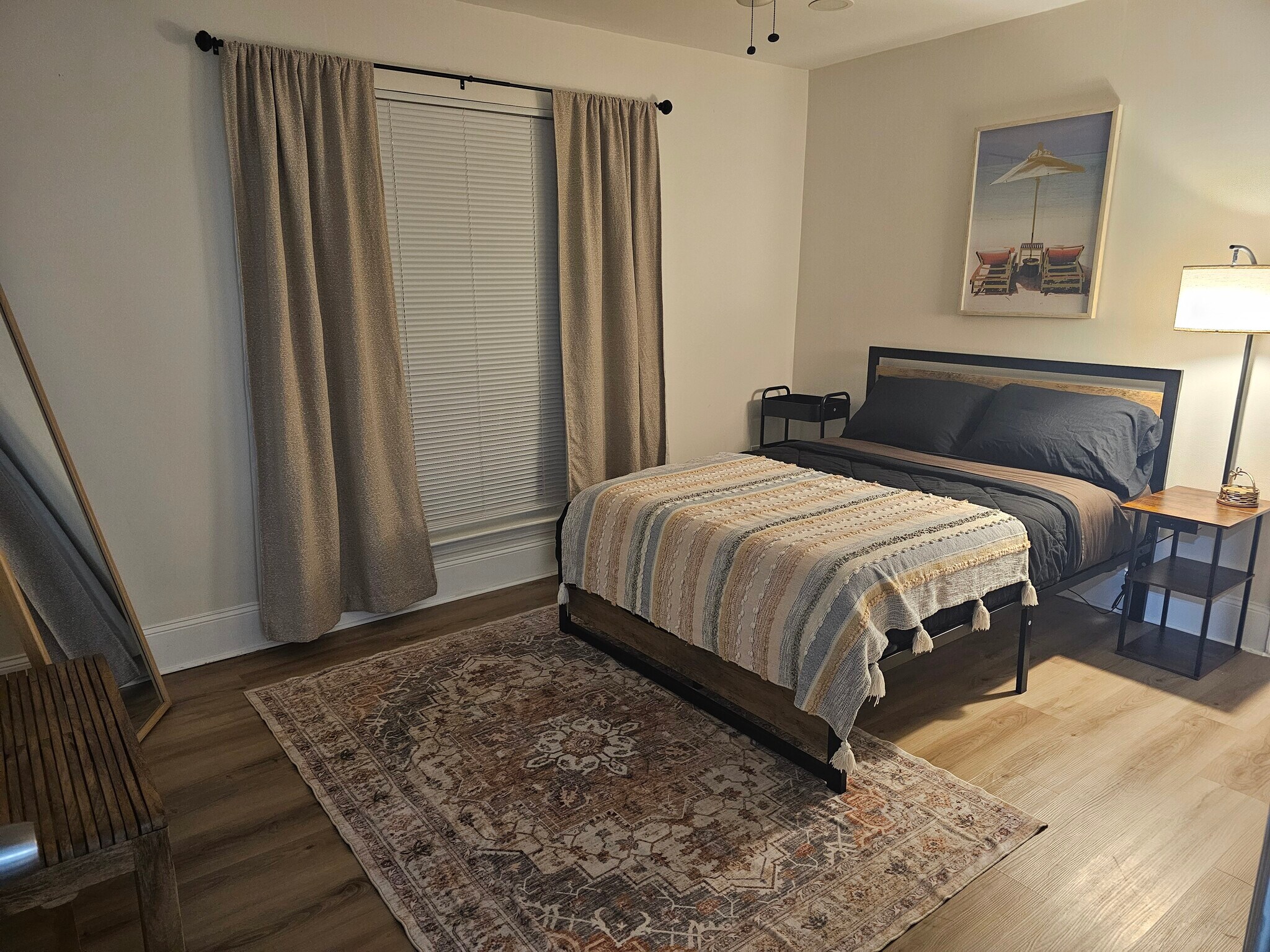 Building Photo - 4833 Zenith St