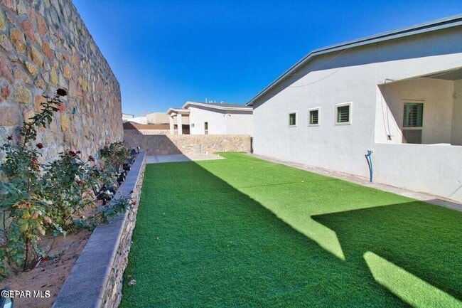 Building Photo - 1723 Eased St