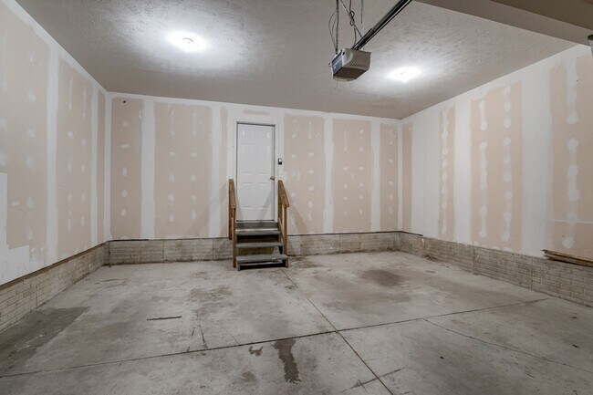 Building Photo - 7261-7265 Dorchester