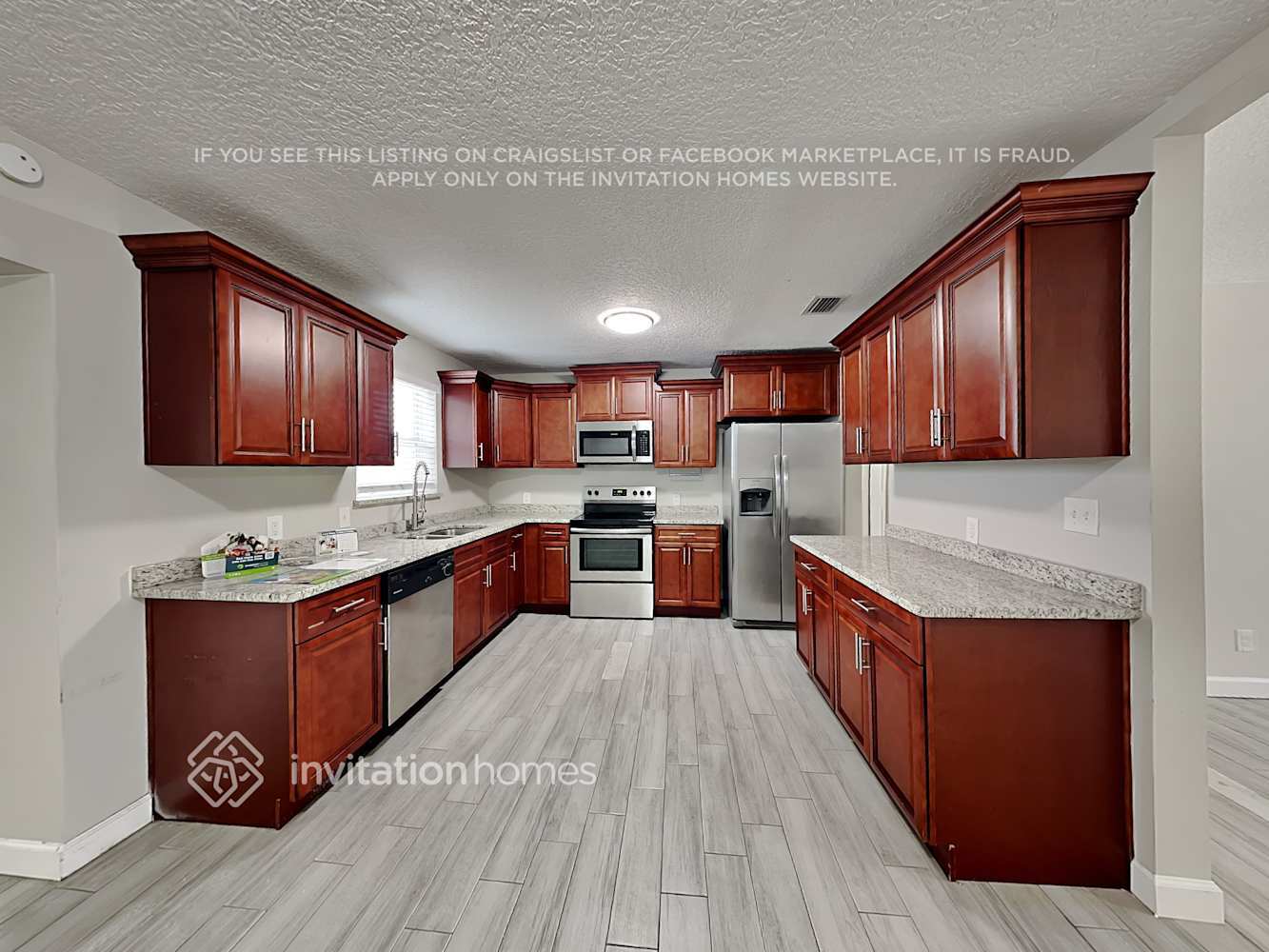 Building Photo - 2527 Oak Summit Dr