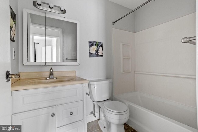 Building Photo - 121 Aspen Ct