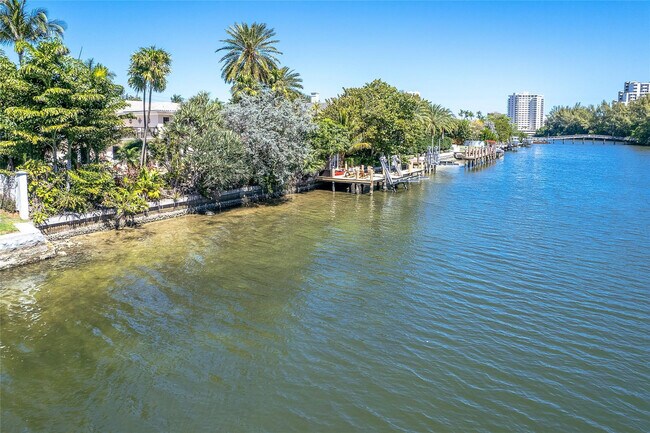 Building Photo - 1600 S Ocean Dr