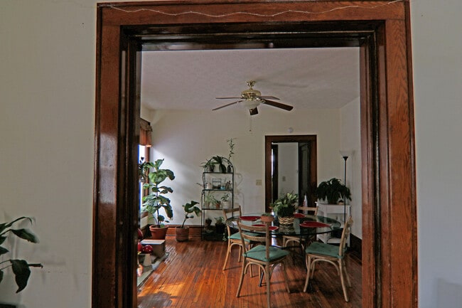 View of dining room from living room - 372 E Oakland Ave