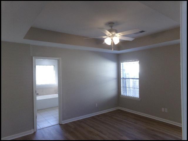 Building Photo - 455 Wisteria Dr