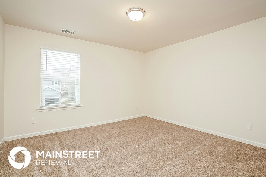 Building Photo - 313 Sportsman Dr