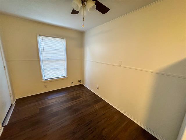 Building Photo - 1326 W Shepherd St