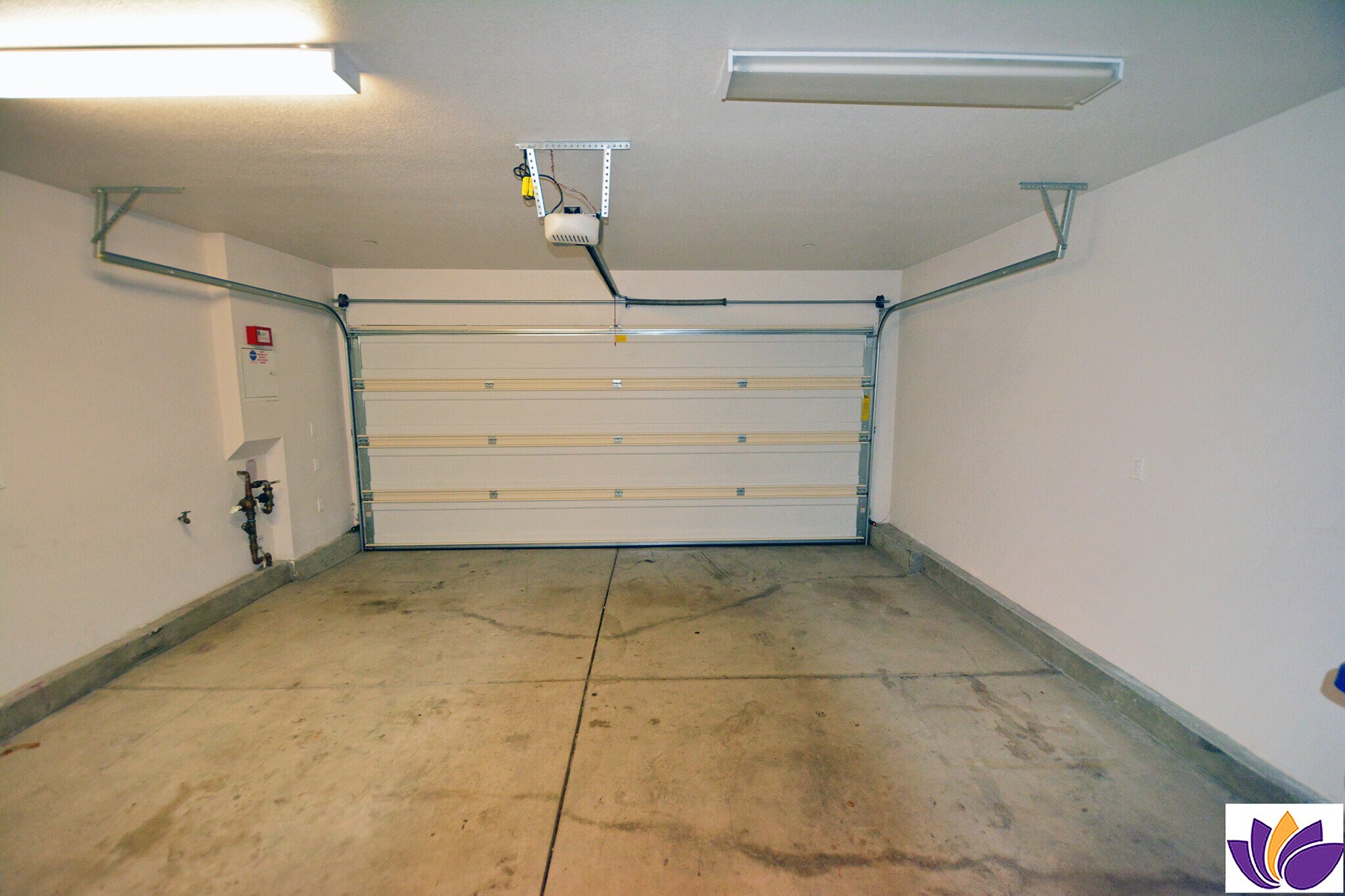 Building Photo - 14107 W Birch Ln