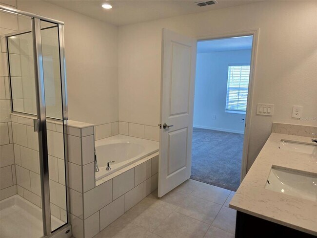 Building Photo - 9224 Bonita Mar Dr