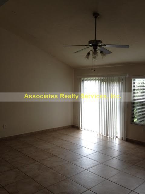 Building Photo - Marchwood 3/2