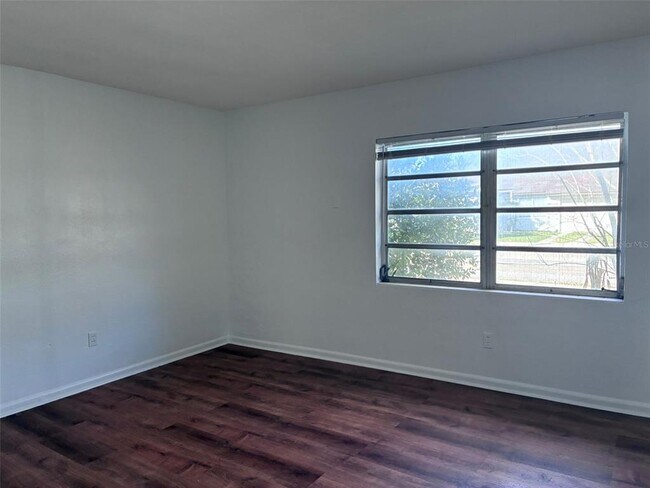 Building Photo - 2515 Formosa Ave