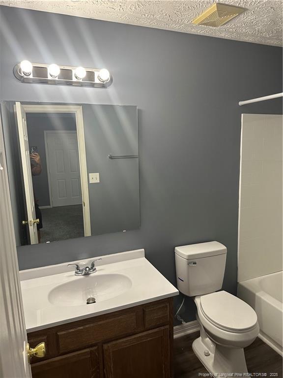 Building Photo - 3545 Chaucer Dr