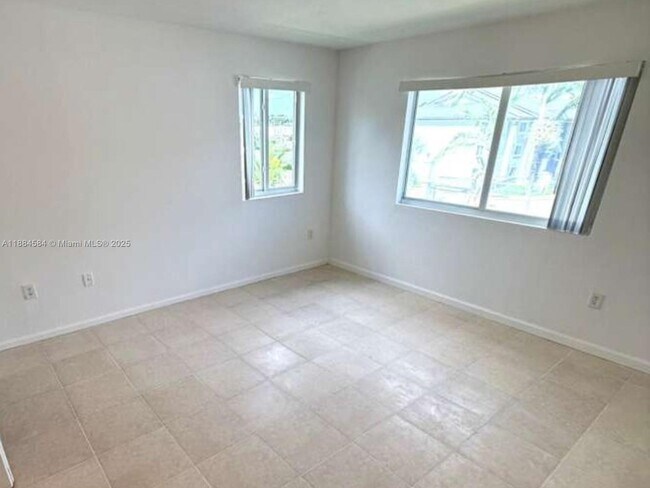 Building Photo - 15422 SW 284th St
