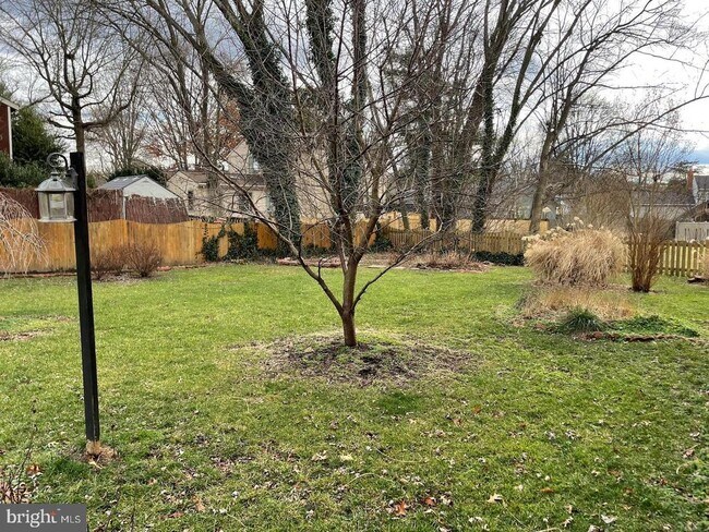 Building Photo - 2537 Oakhampton Pl