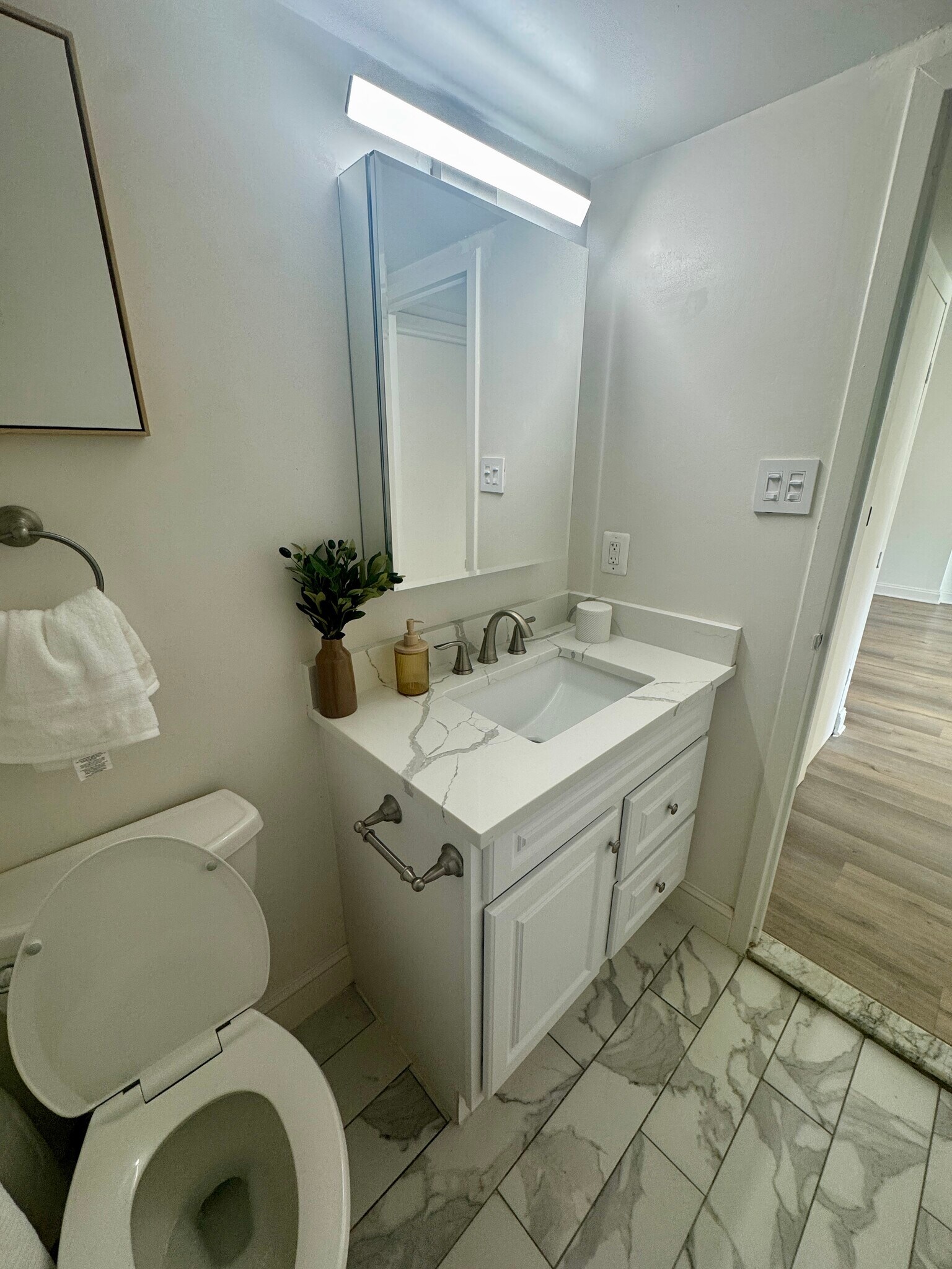 Building Photo - 1300 Army Navy Dr