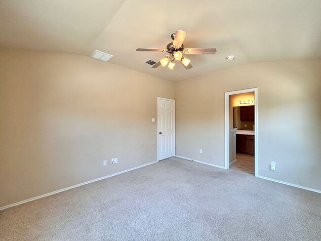 Building Photo - 1310 W Parmer Ln