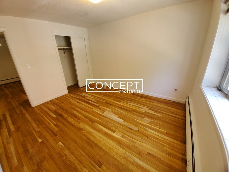 Building Photo - 50 Evergreen St