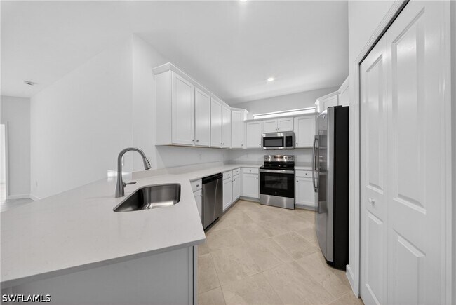 Building Photo - 20559 Hazelnut Ct