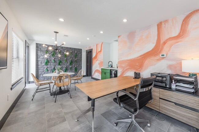 Interior Photo - El Monty