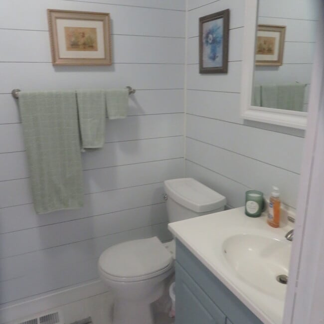 Building Photo - 7270 Huntsmen Cir