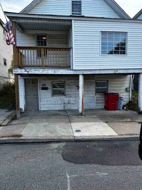 Building Photo - 156 Fallbrook St