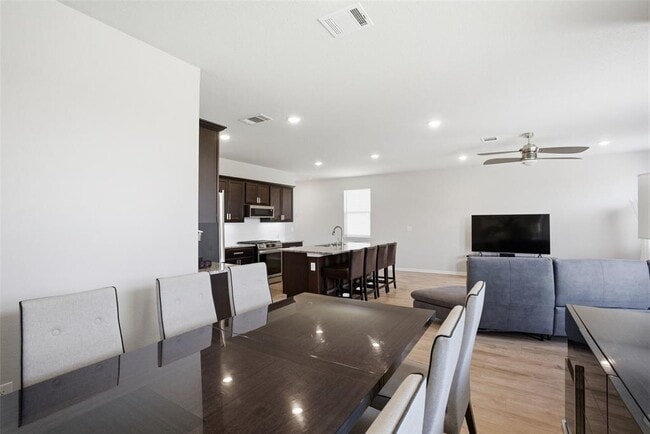Building Photo - 1224 Vogel Dr