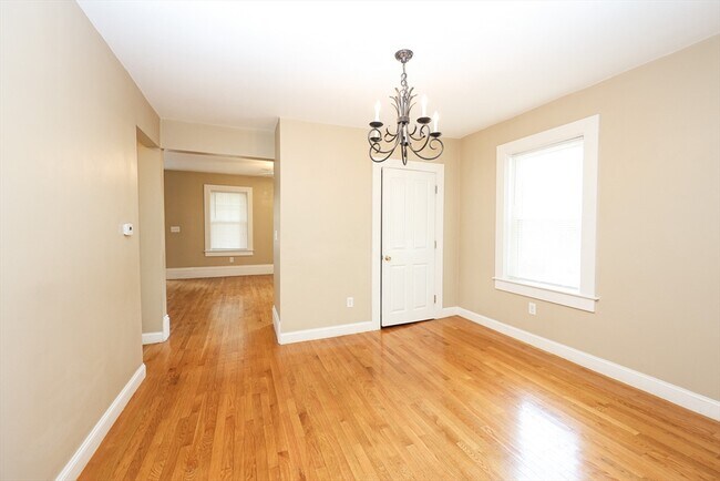 Building Photo - 50 Front St