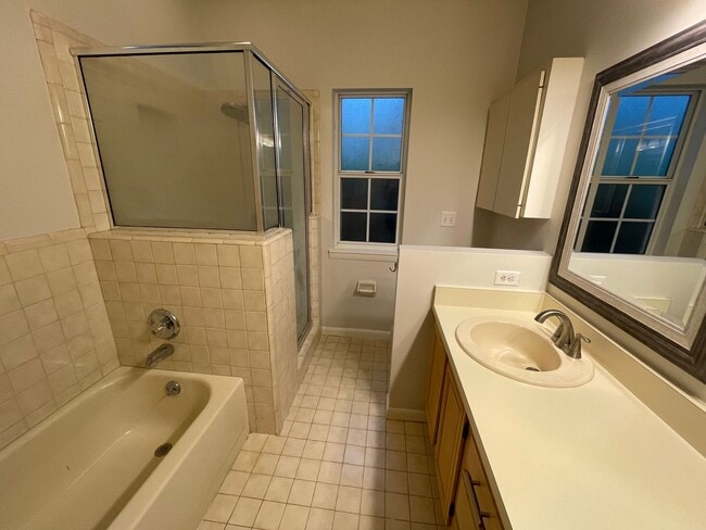 Building Photo - AVAILABLE FALL 2026!!! BEAUTIFUL 3 BEDROOM HOME