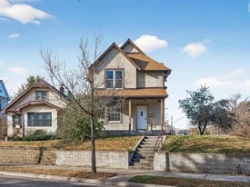 Building Photo - 1730 5th St NE