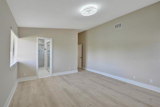 Building Photo - 7680 NW 23rd St