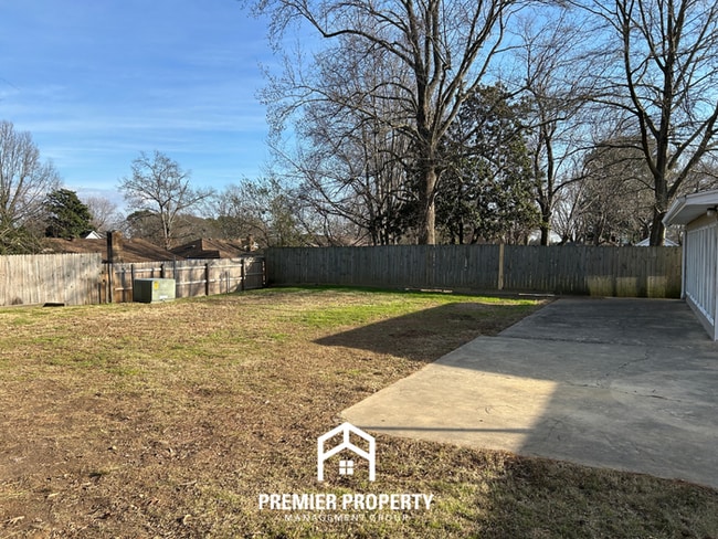 Building Photo - Spacious 3BR Southaven Home w/ Sunroom, Hardwood Floors & Fenced Yard & Near Schools