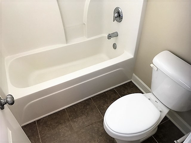 Building Photo - 2 Stone Gate Ct