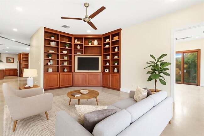 Building Photo - 9208 Madrone Ranch Trail