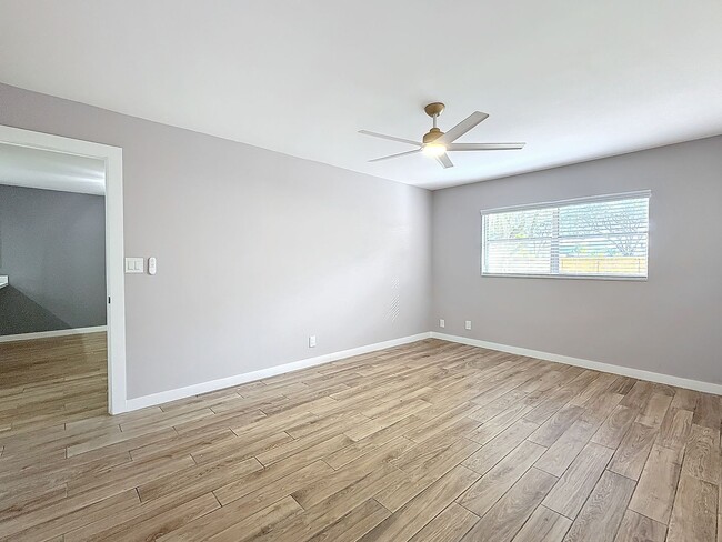 Building Photo - Beautiful 1 bedroom 2 bath Condo in Tamara...