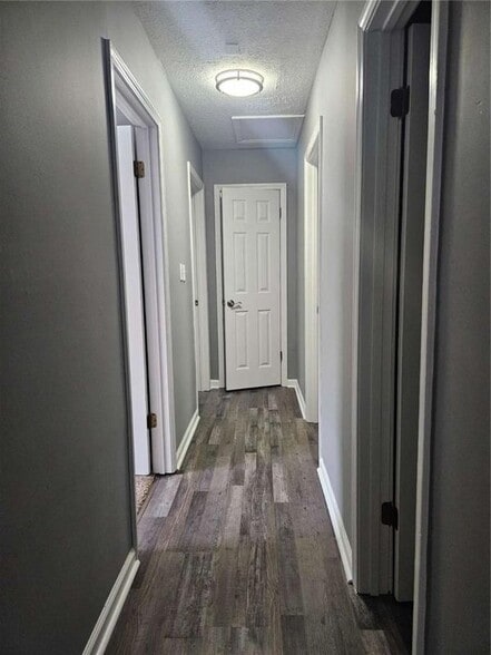 Building Photo - 4115 Cranwood Dr