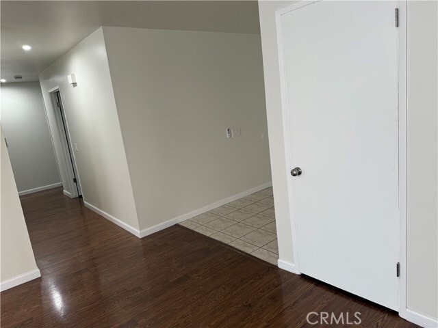 Building Photo - 1528 E Raymond St