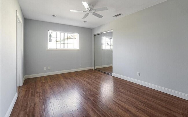 Building Photo - 24121 El Tiradore Cir