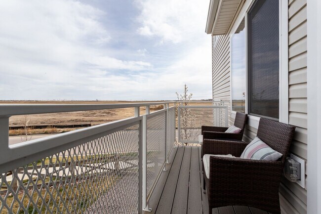 Building Photo - Stylish Three-Level Home in Banning Lewis Ranch!!