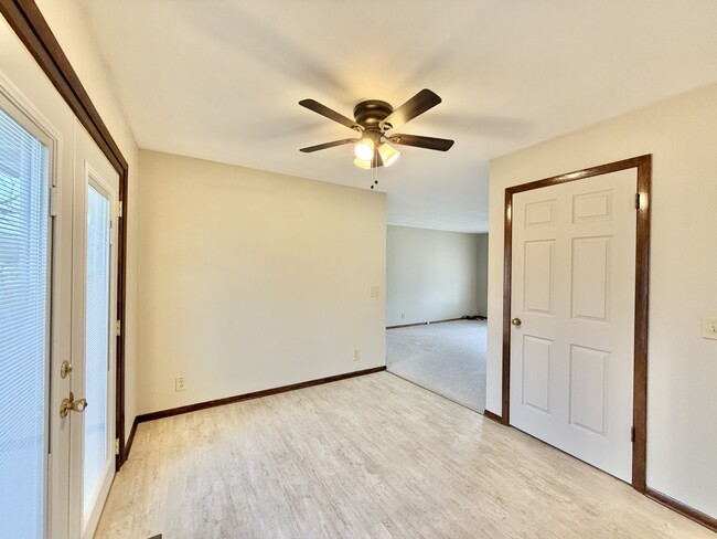 Building Photo - 604 Margate Dr