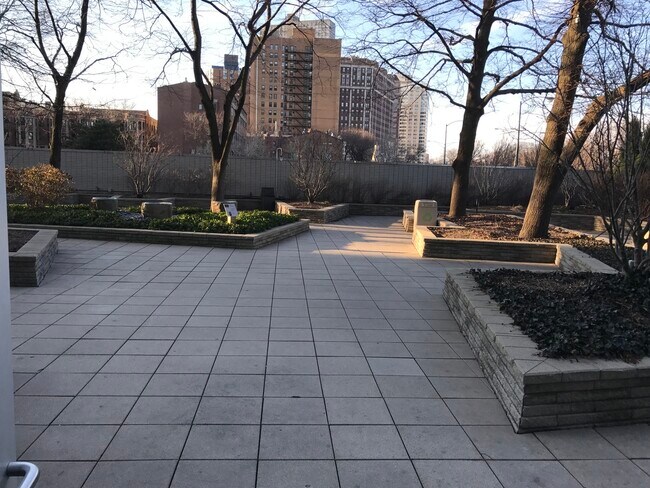 Building Photo - 3600 N Lake Shore Dr