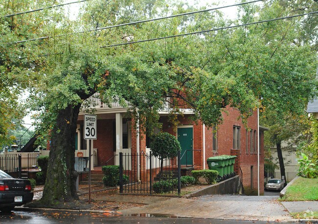 Building Photo - 468 NE Parkway Dr