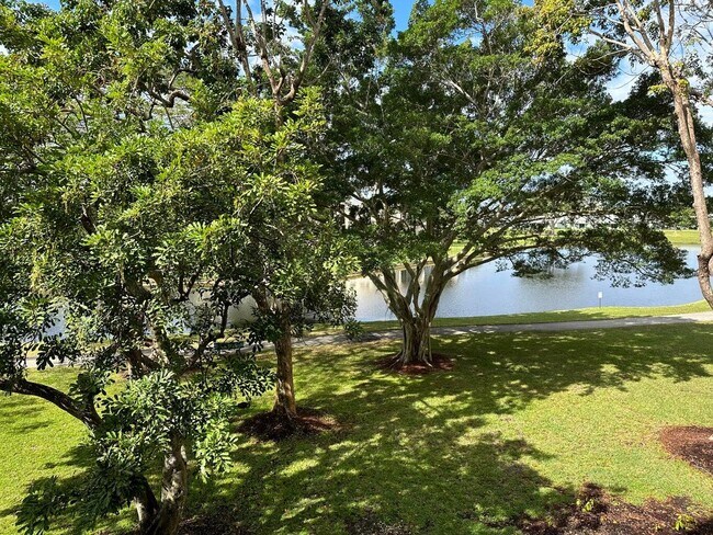 Building Photo - 14671 Bonaire Blvd