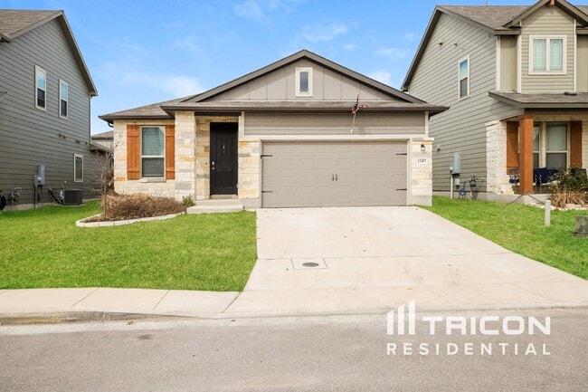 Building Photo - 13307 Badlands Bnd